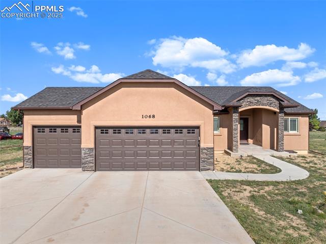 1068 S Los Charros  , pueblo  House Search MLS Picture