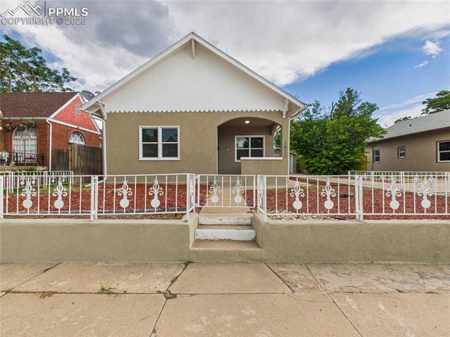 1012 E Abriendo  , pueblo  House Search MLS Picture