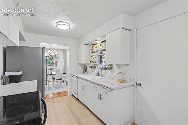 MLS Image for 2023 N Circle  ,Colorado Springs, Colorado