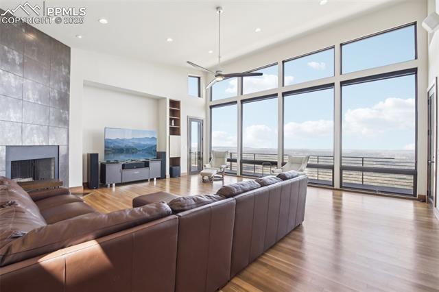 MLS Image for 784  Grand Horizon  ,Manitou Springs, Colorado
