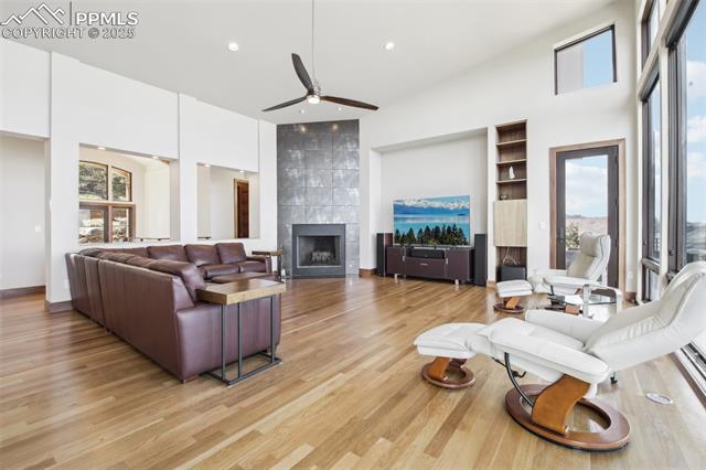 MLS Image for 784  Grand Horizon  ,Manitou Springs, Colorado