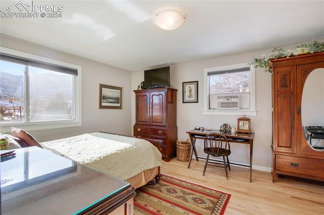 MLS Image for 46  Via Maria Theresia  ,Manitou Springs, Colorado