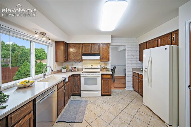 MLS Image for 2998  Westcliff  ,Colorado Springs, Colorado