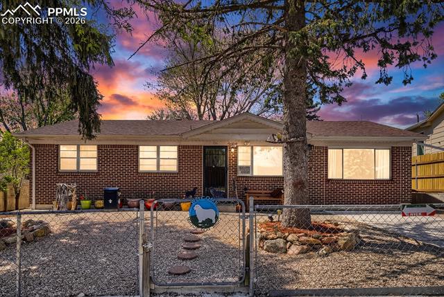 126 N Roosevelt  , colorado springs&nbsp; House Search MLS Picture