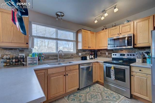 MLS Image for 7311  Bonnie Brae  ,Colorado Springs, Colorado