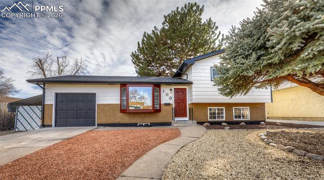 100  Stanford  , pueblo&nbsp; House Search MLS Picture