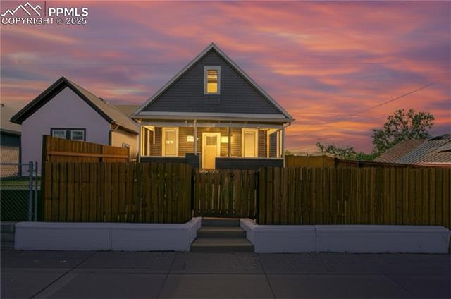 1044 E Abriendo  , pueblo  House Search MLS Picture