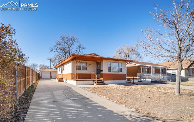 943  Bragdon  , pueblo&nbsp; House Search MLS Picture