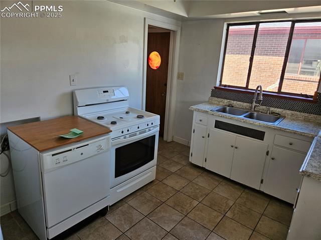 MLS Image for 1822 E Pikes Peak  ,Colorado Springs, Colorado