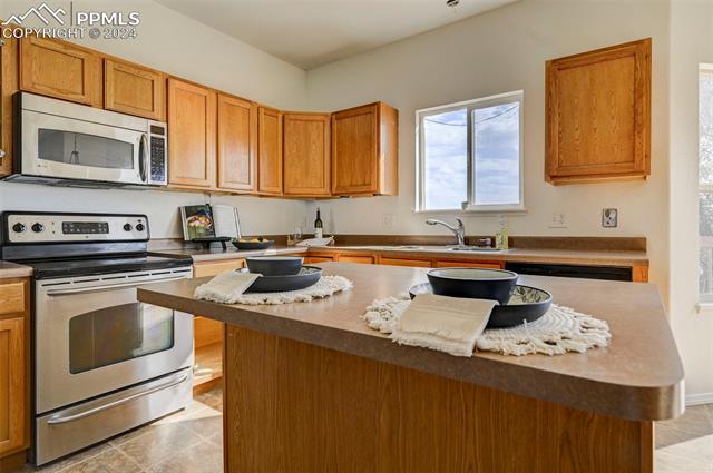 MLS Image for 8357  Parkglen  ,Fountain, Colorado