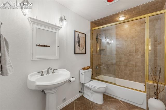 MLS Image for 3425  Hollycrest  ,Colorado Springs, Colorado