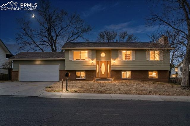 823  Squire  , colorado springs&nbsp; House Search MLS Picture