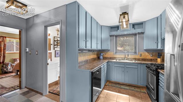 MLS Image for 82 S Mountain Estates  ,Florissant, Colorado