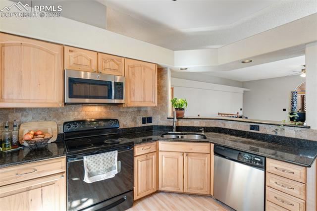 MLS Image for 670  Fernglen  ,Colorado Springs, Colorado