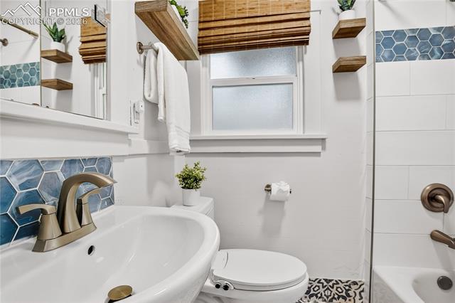 MLS Image for 604 E Espanola  ,Colorado Springs, Colorado
