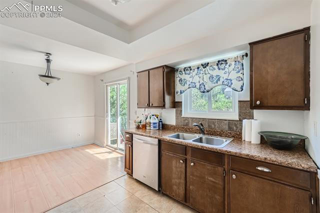 MLS Image for 6975  Metropolitan  ,Colorado Springs, Colorado