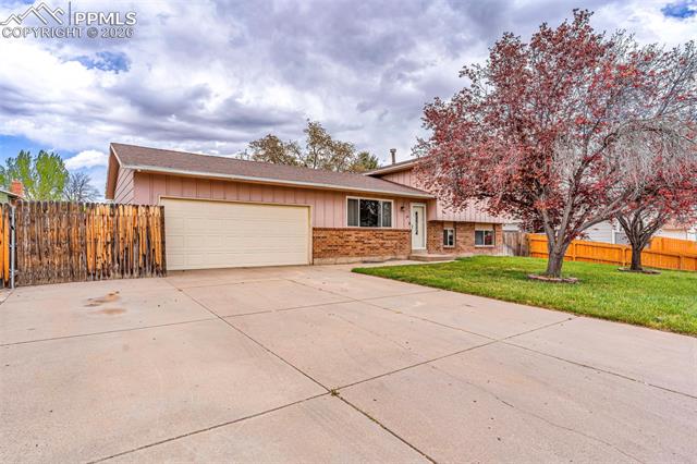 MLS Image for 58  Briarwood  ,Pueblo, Colorado
