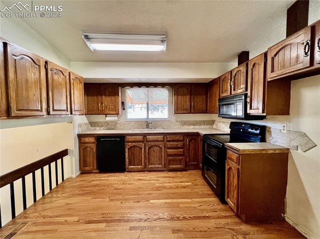 MLS Image for 5478 E Descanso  ,Colorado Springs, Colorado