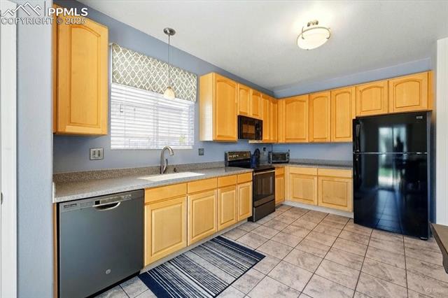 MLS Image for 7043  Bonnie Brae  ,Colorado Springs, Colorado