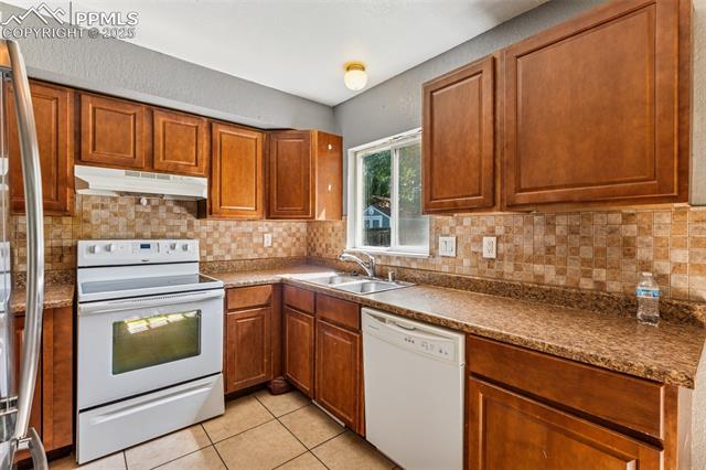 MLS Image for 604  Blossom Field  ,Fountain, Colorado