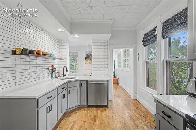 MLS Image for 60  Waltham  ,Manitou Springs, Colorado