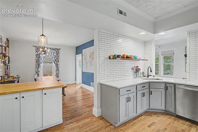 MLS Image for 60  Waltham  ,Manitou Springs, Colorado