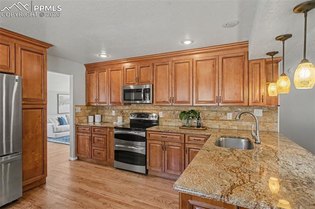 MLS Image for 5376 W Cliff Point  ,Colorado Springs, Colorado