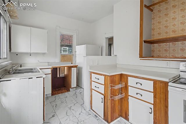 MLS Image for 1513 W Cucharras  ,Colorado Springs, Colorado