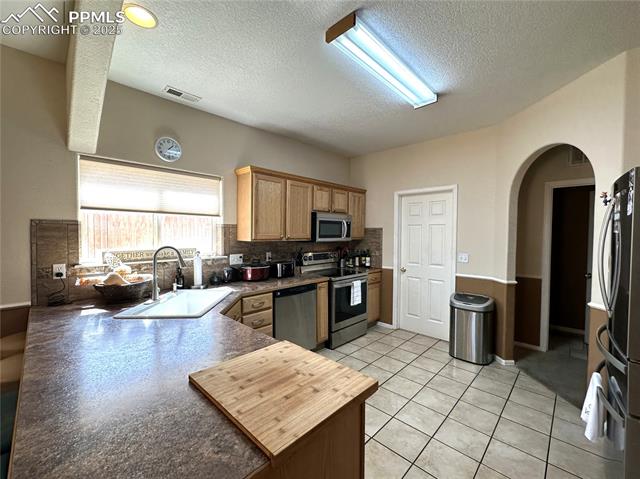 MLS Image for 1014  Cedarcrest  ,Pueblo, Colorado