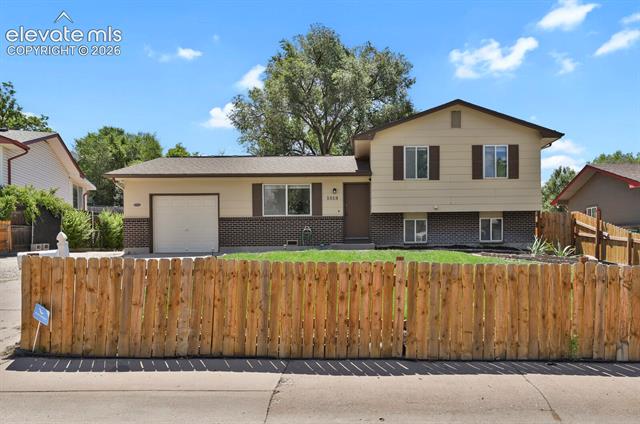 1019  De La Vista  , colorado springs&nbsp; House Search MLS Picture