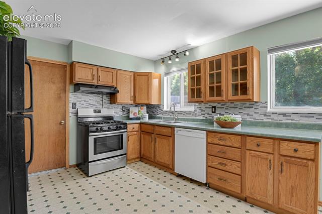 MLS Image for 1019  De La Vista  ,Colorado Springs, Colorado