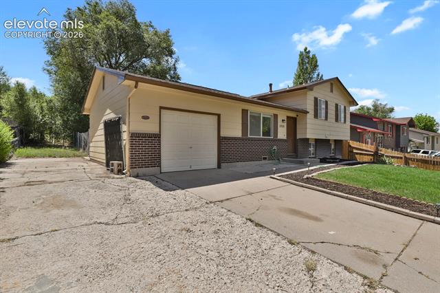 MLS Image for 1019  De La Vista  ,Colorado Springs, Colorado