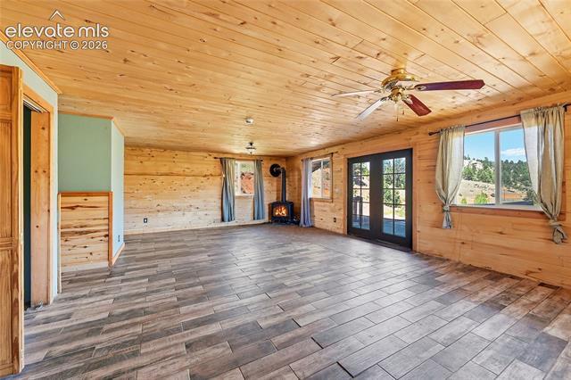 MLS Image for 927  Stonehenge  ,Florissant, Colorado