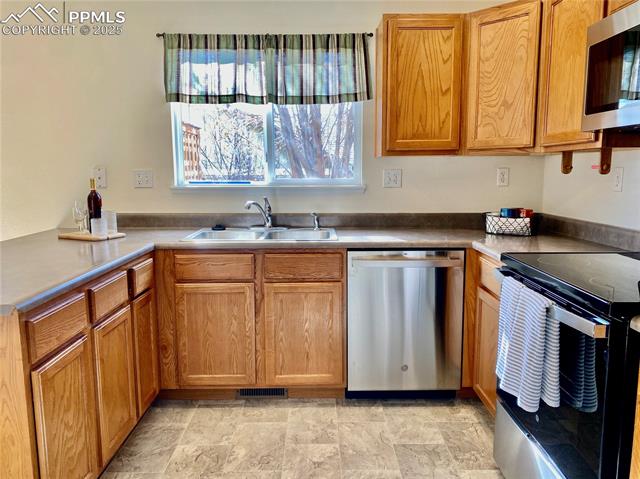 MLS Image for 4923  Turning Leaf  ,Colorado Springs, Colorado