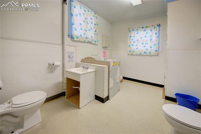 MLS Image for 1015 W Cheyenne  ,Colorado Springs, Colorado