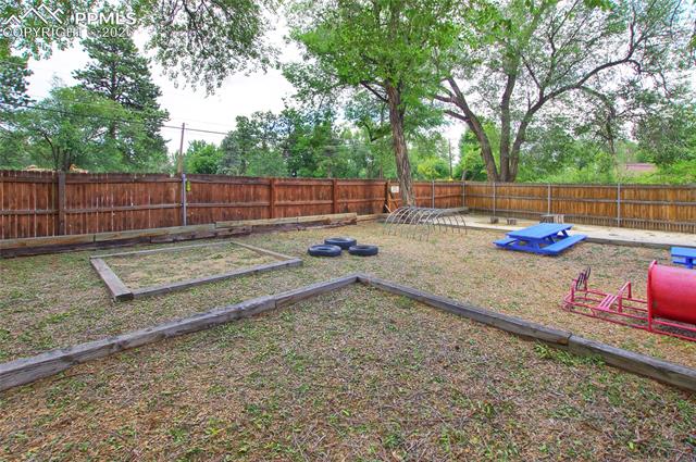 MLS Image for 1015 W Cheyenne  ,Colorado Springs, Colorado
