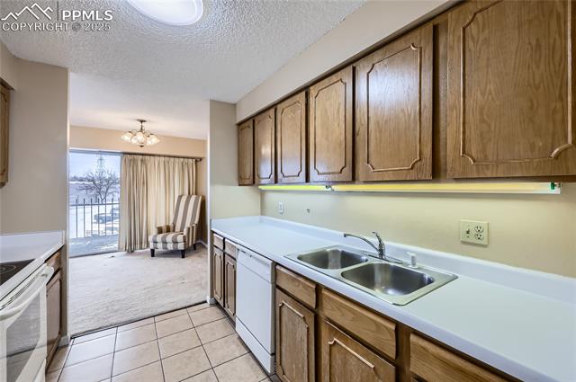 MLS Image for 411  Lakewood  B338 ,Colorado Springs, Colorado