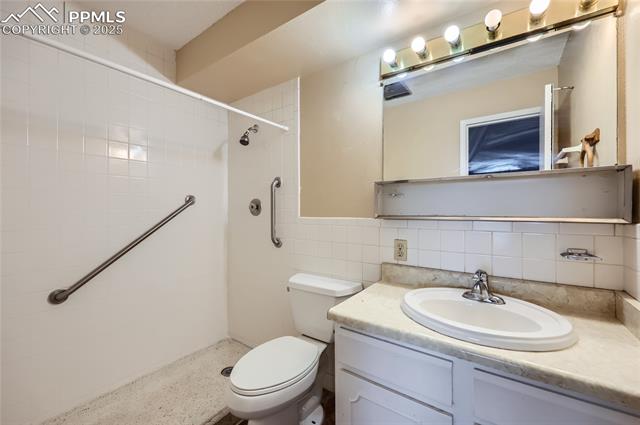 MLS Image for 411  Lakewood  B338 ,Colorado Springs, Colorado