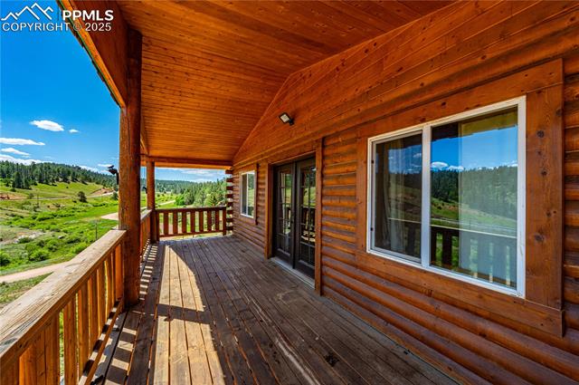 MLS Image for 927  Stonehenge  ,Florissant, Colorado