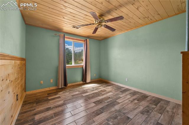 MLS Image for 927  Stonehenge  ,Florissant, Colorado