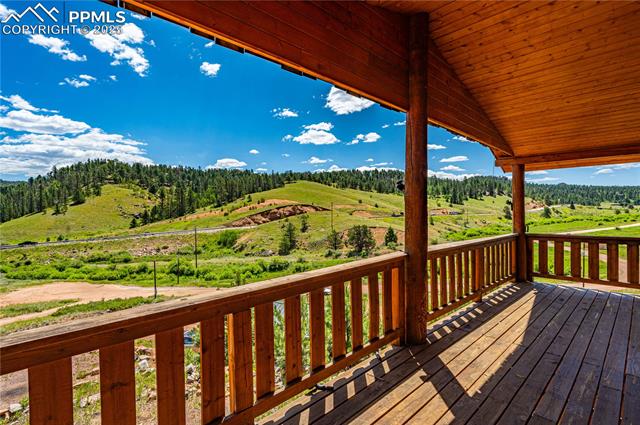 MLS Image for 927  Stonehenge  ,Florissant, Colorado
