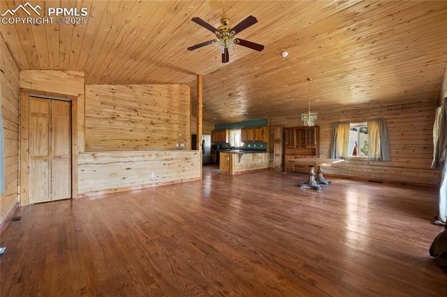 MLS Image for 927  Stonehenge  ,Florissant, Colorado