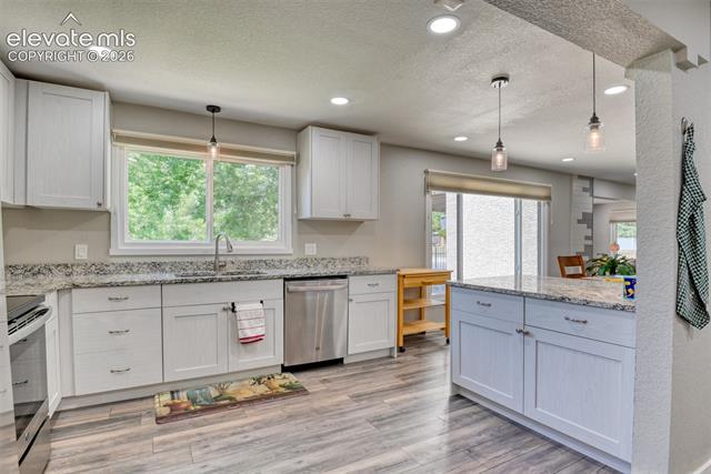 MLS Image for 3121  Broadmoor Valley  A ,Colorado Springs, Colorado