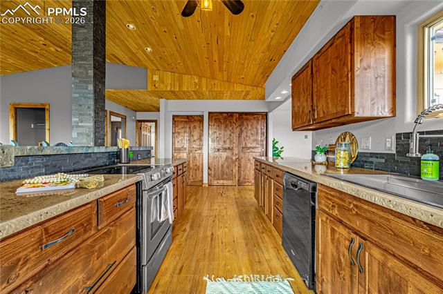 MLS Image for 845  Crystal Park  ,Manitou Springs, Colorado