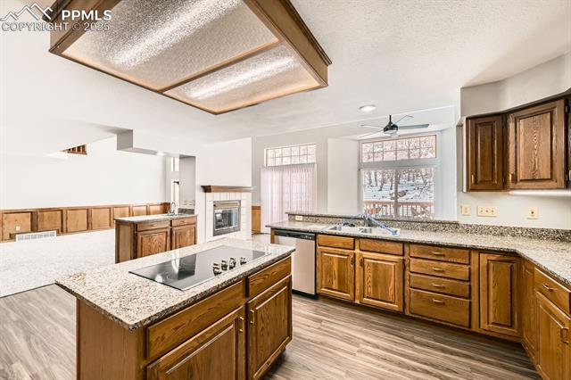 MLS Image for 5710  Broadmoor Bluffs  ,Colorado Springs, Colorado