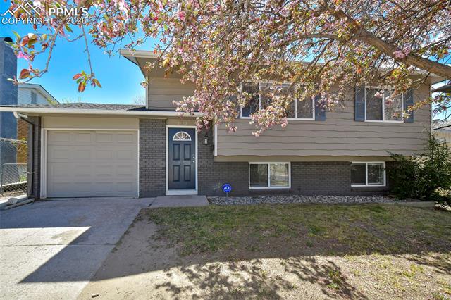 2113  Saranac  , colorado springs&nbsp; House Search MLS Picture