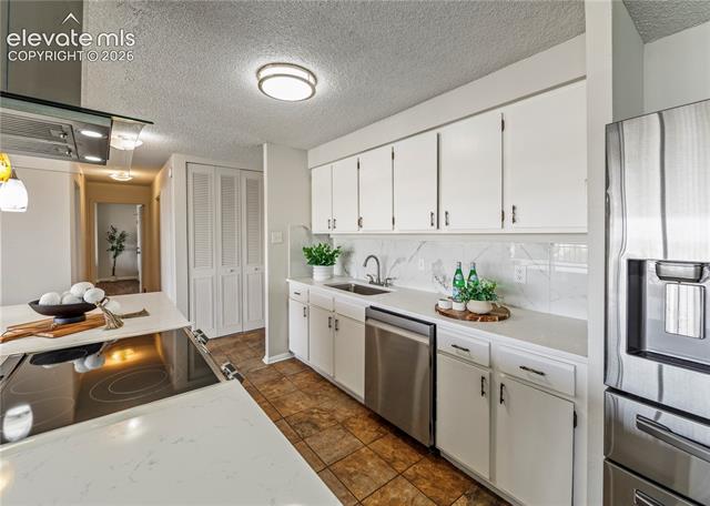 MLS Image for 411  Lakewood  B430 ,Colorado Springs, Colorado