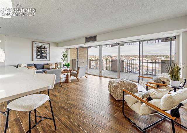 MLS Image for 411  Lakewood  B430 ,Colorado Springs, Colorado
