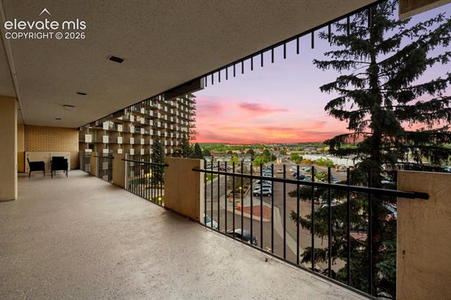 MLS Image for 411  Lakewood  B430 ,Colorado Springs, Colorado