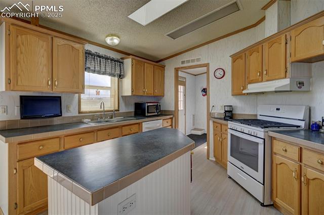 MLS Image for 12060  Bradshaw  ,Peyton, Colorado